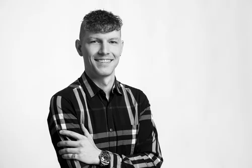 Dr. Florian Perst